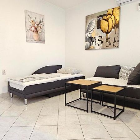 Apartment Vlado ヴルサル エクステリア 写真
