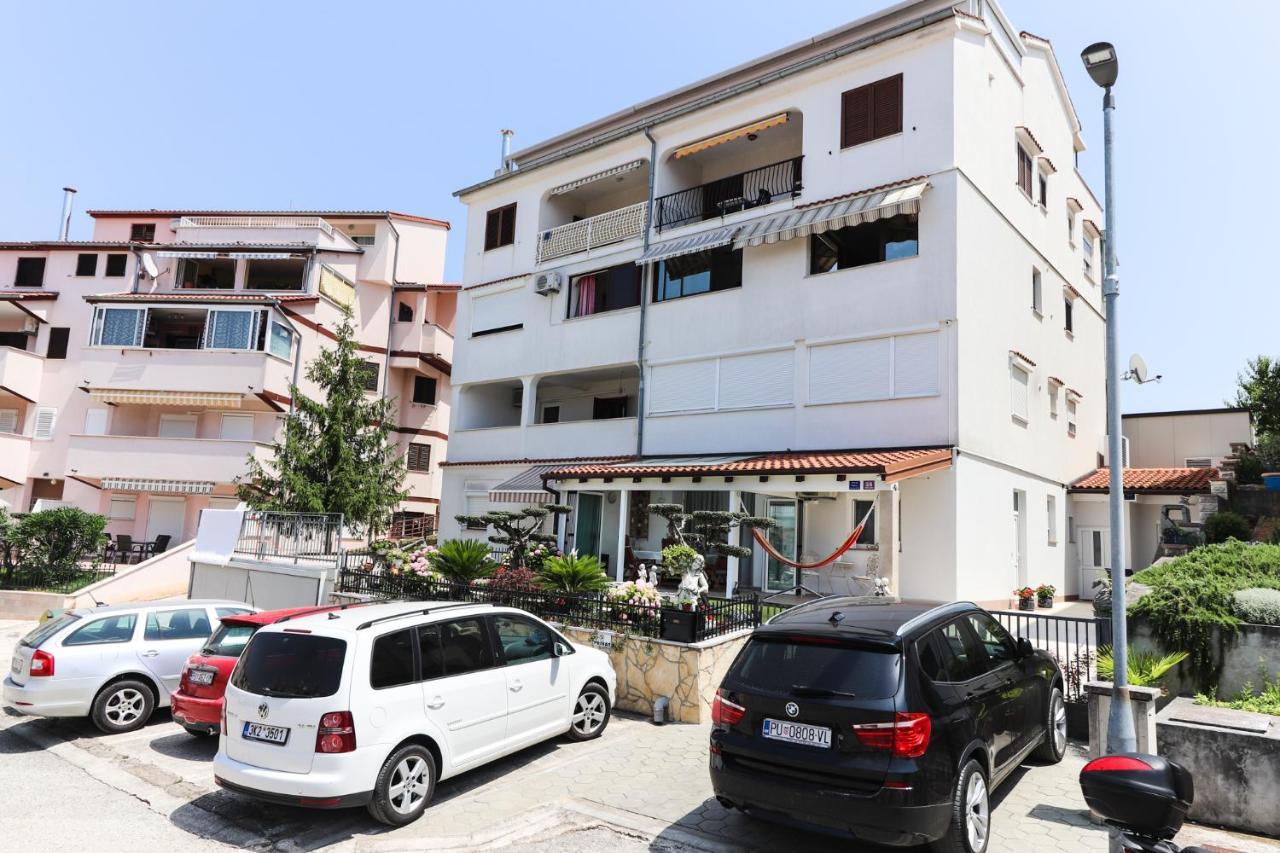 Apartment Vlado ヴルサル エクステリア 写真